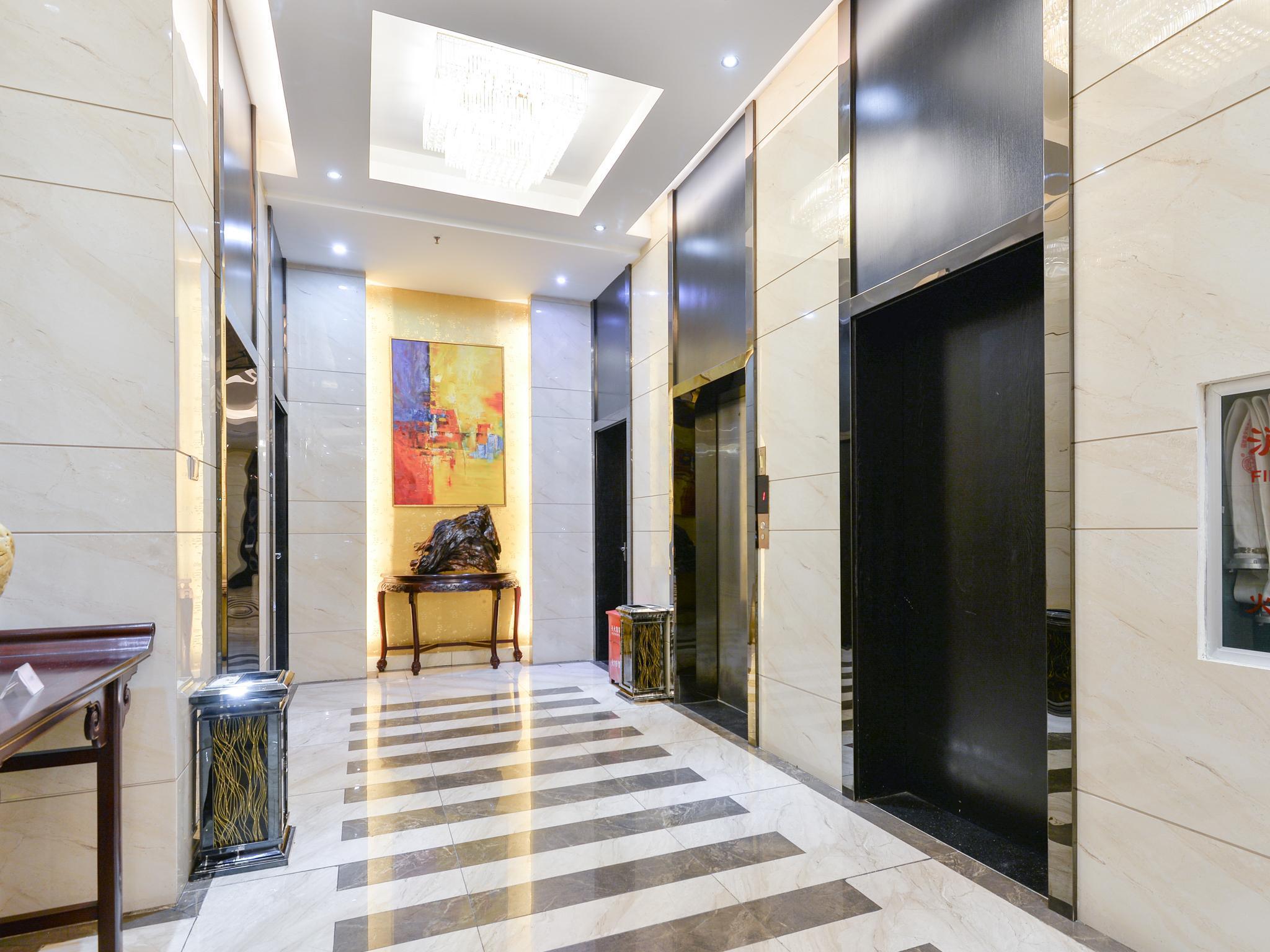 Country Inn&Suites By Radisson, Shanghai Pvg Екстер'єр фото