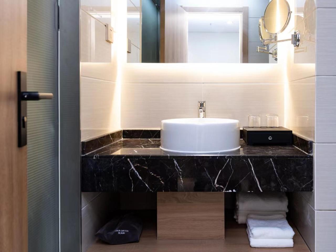 Country Inn&Suites By Radisson, Shanghai Pvg Екстер'єр фото