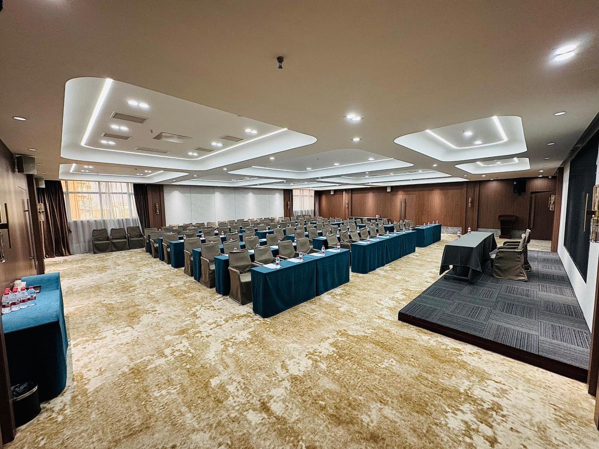 Country Inn&Suites By Radisson, Shanghai Pvg Екстер'єр фото